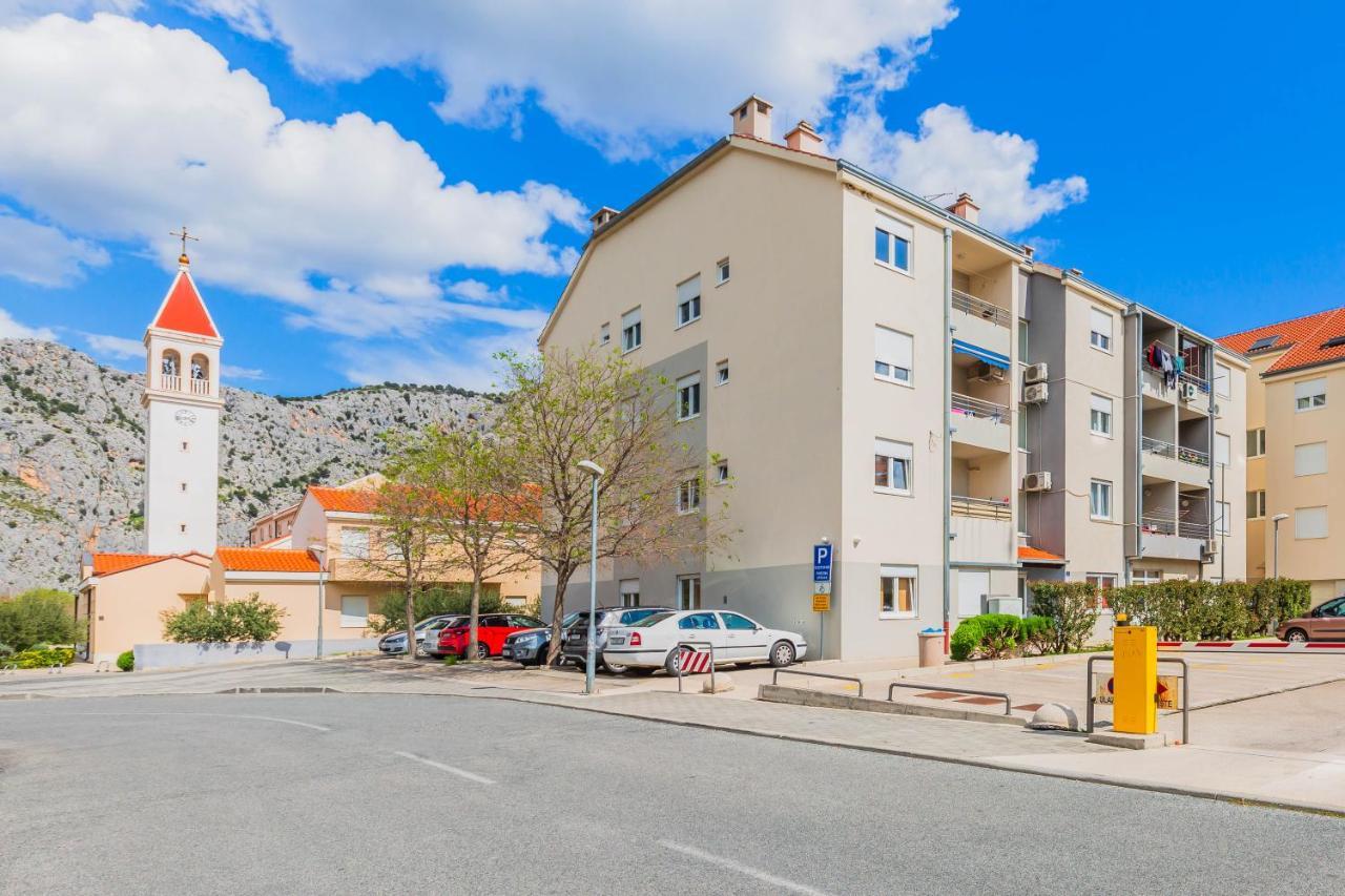 Downtown Deluxe Apartamento Omiš Exterior foto