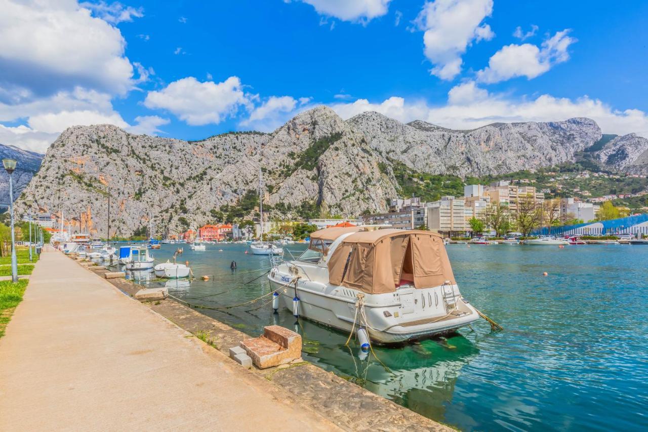Downtown Deluxe Apartamento Omiš Exterior foto